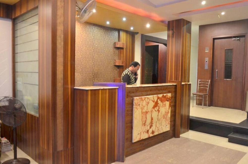 Hotel Rahul Main image