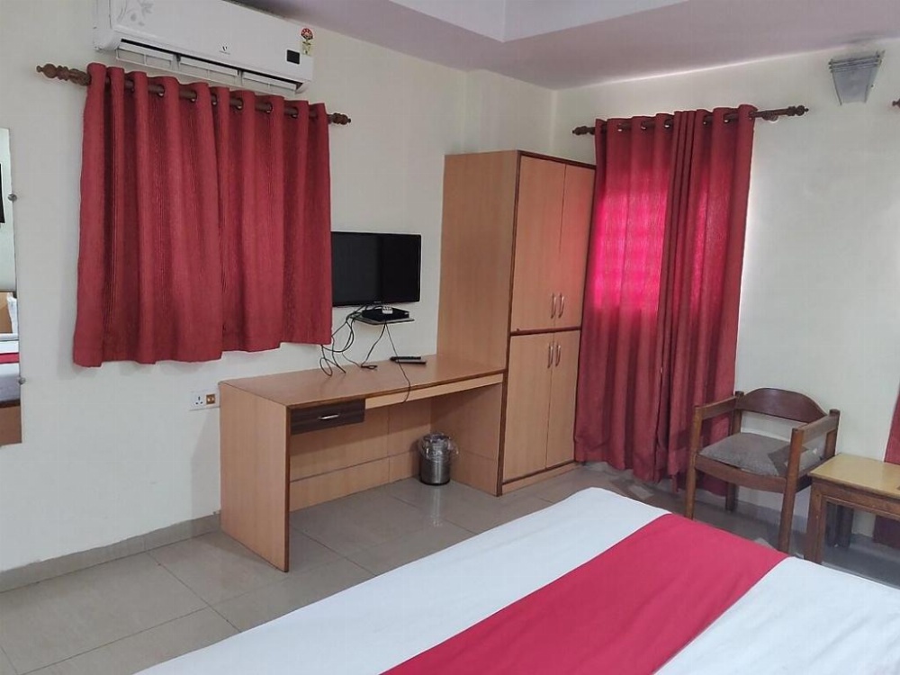 Room image 3